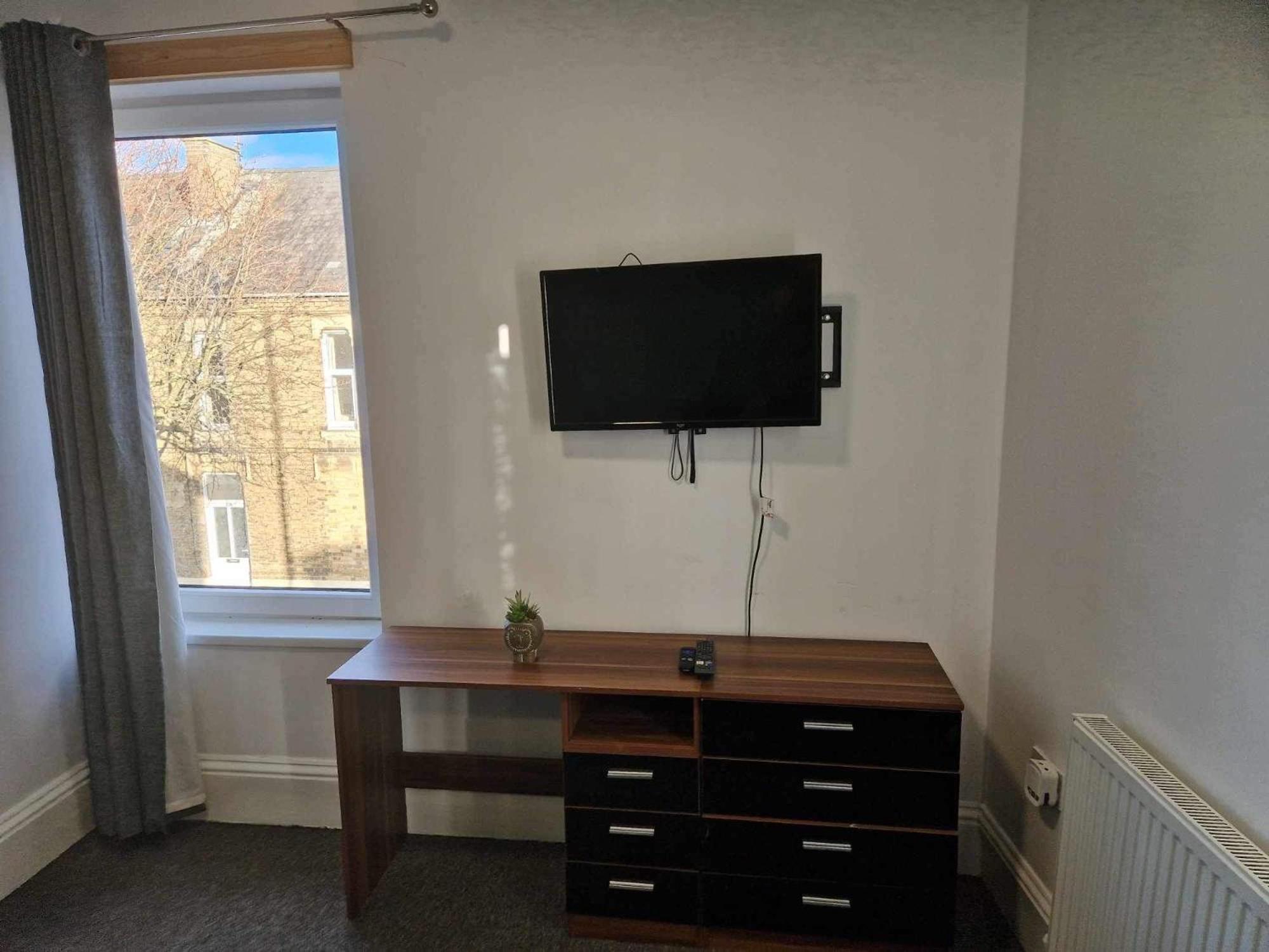 Yps Studio 3 Peterborough Exteriör bild